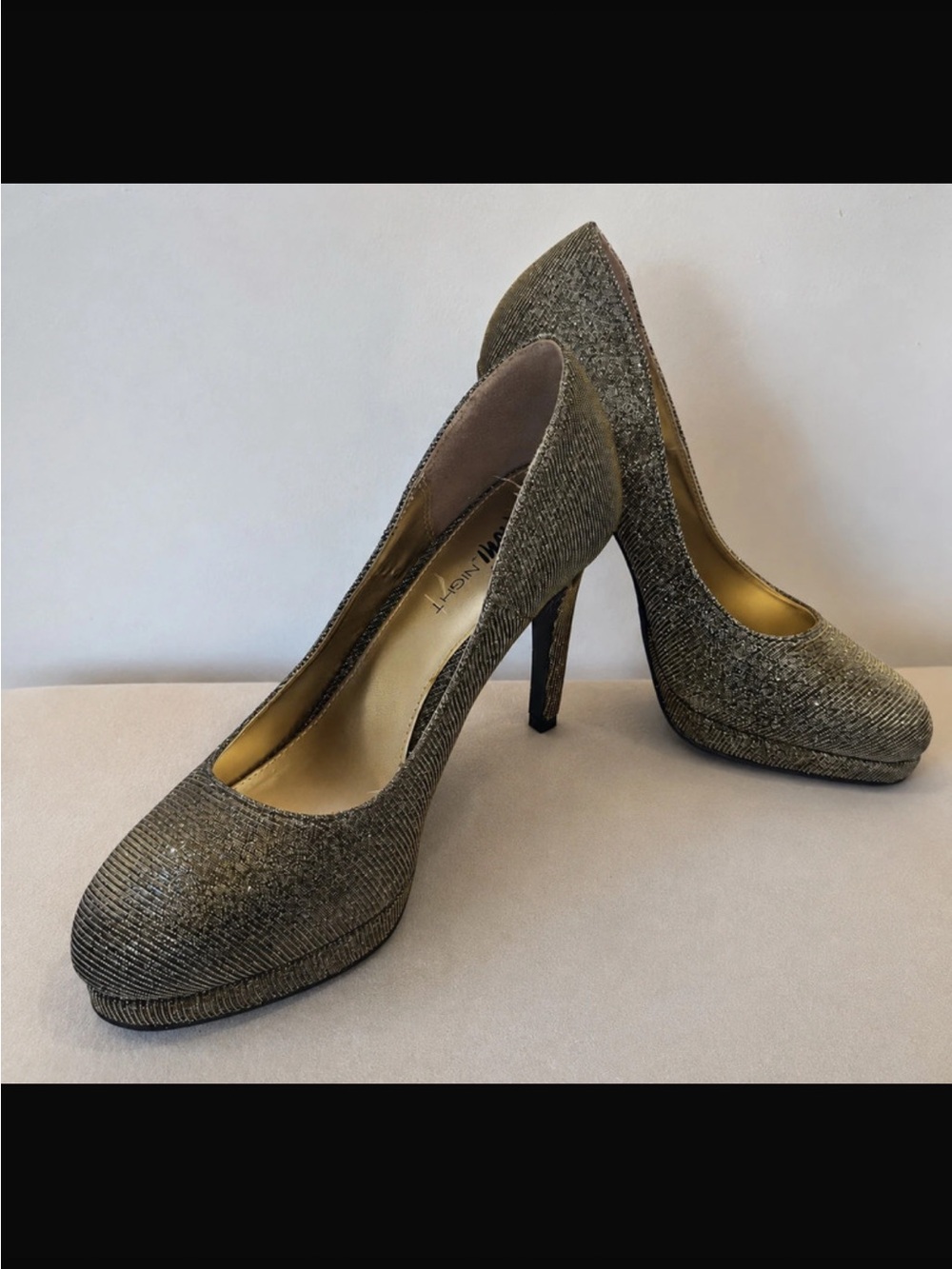 Fioni Night Size 6.5 Metallic Gold Glitter Platform Stiletto Heels Y2K